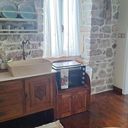 1836 Traditional House Вати Экстерьер фото