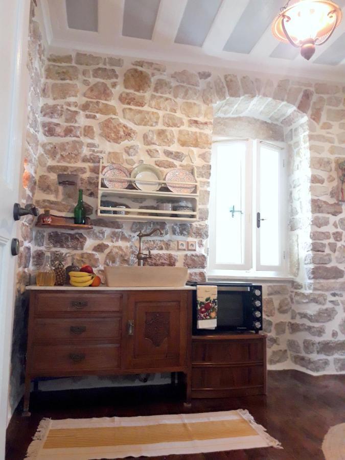 1836 Traditional House Вати Экстерьер фото