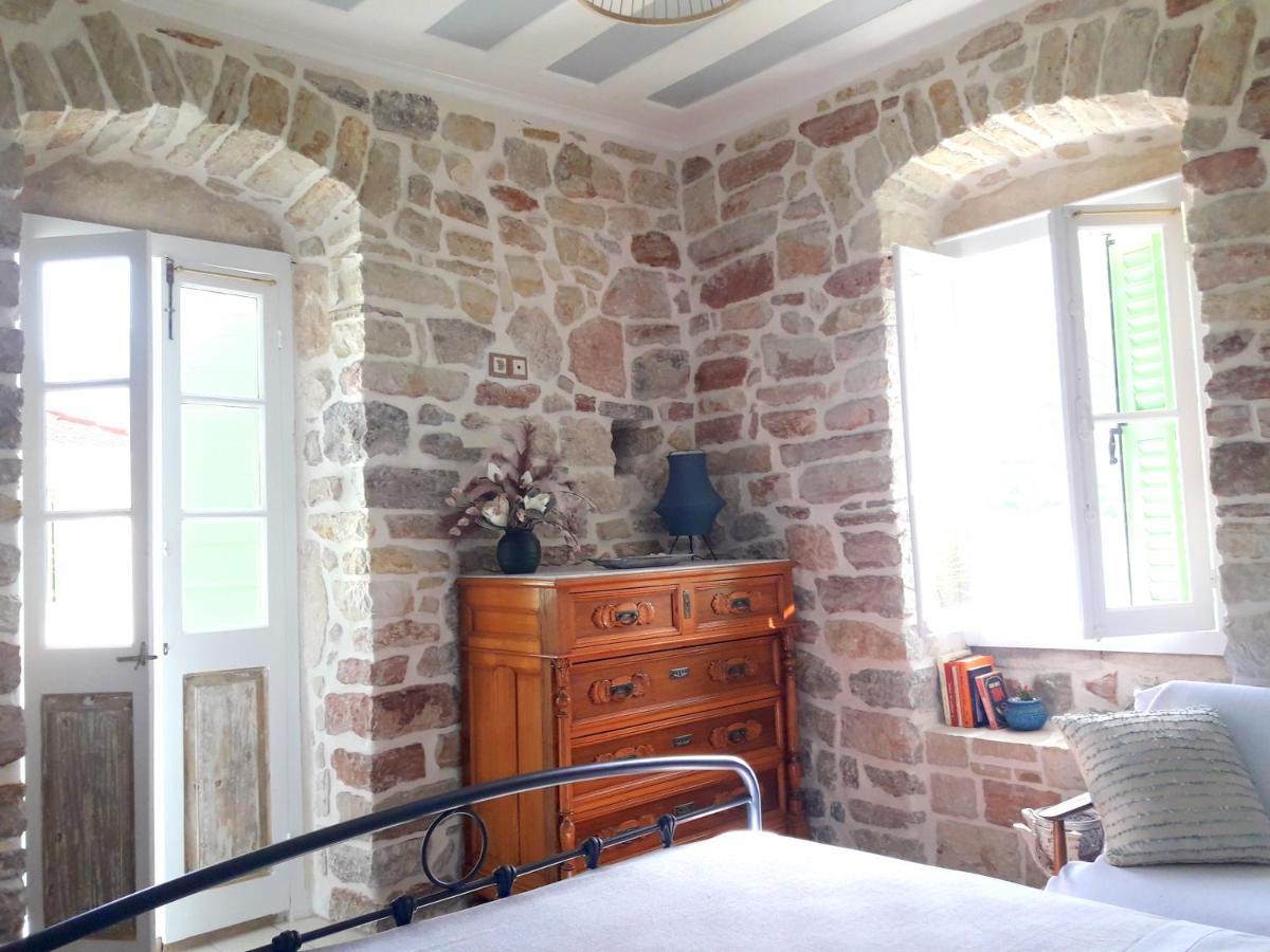 1836 Traditional House Вати Экстерьер фото